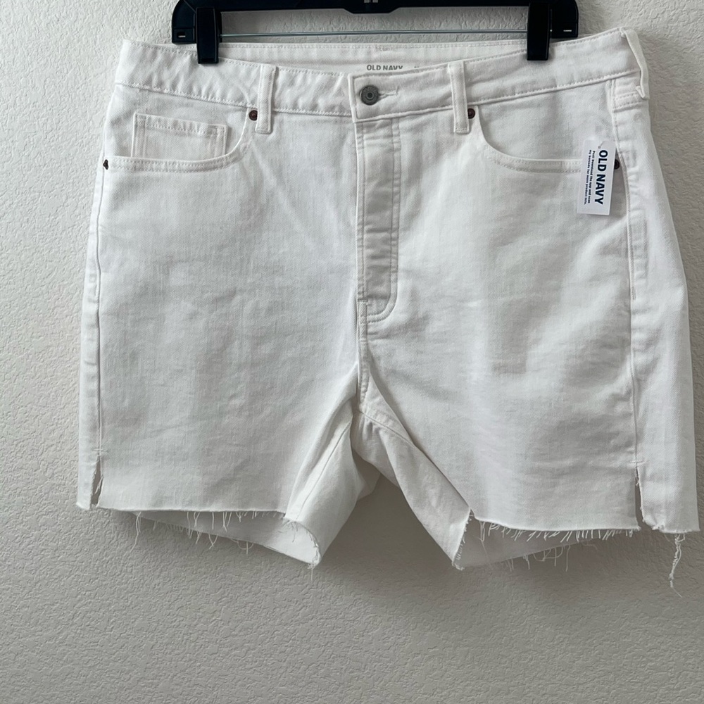 NEW Old Navy White Denim Shorts